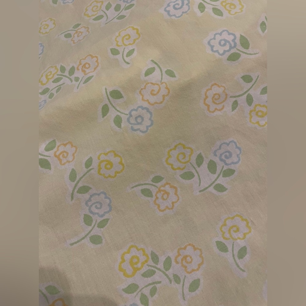 Vintage Queen Bed Sheet And Pillow Case - Picture 2 of 8